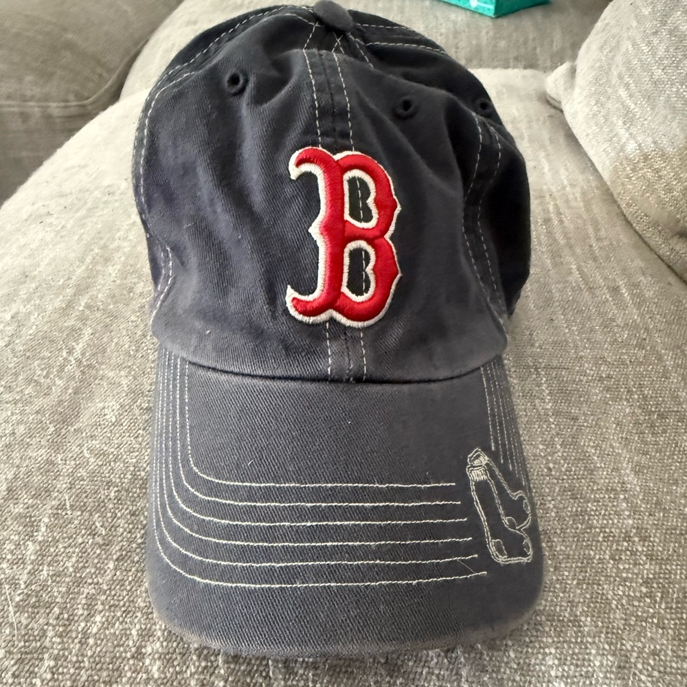 Boston Red Sox Genuine Merchandise Navy Blue Baseball Hat